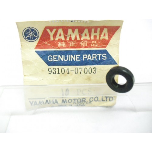 Yamaha YAS1 YAS2 YAS3 LB50 JT1 DS7 CS3 CS5 CT1 DT175 DT400 Wheel Oil Seal NOS 93104-07003 free post