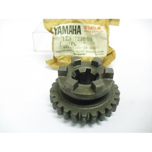 Yamaha RD200 RD200DX Transmission Gear 3rd Wheel 1E8-17231-00 free post