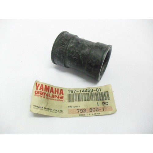 Yamaha V80 Air Duct 1W7-14453-00 AIR CLEANER RUBBER JOINT free post