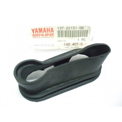 Yamaha YA6 Swing Arm Seal Guard 1966 Rear Arm Rubber Seal 137-22151-00 free post